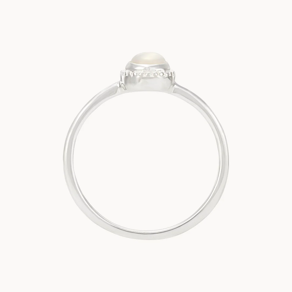 Full Moon Light Mother Of Pearl Ring Silver