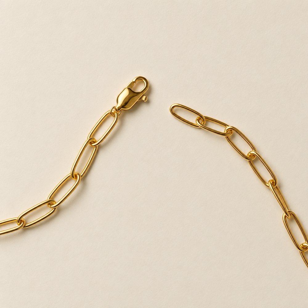 Roberts Paperclip Chain Necklace Gold