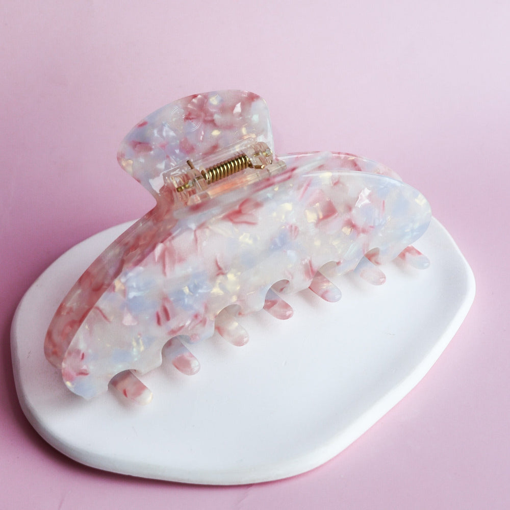 The XL Hair Clip Pearly Pink
