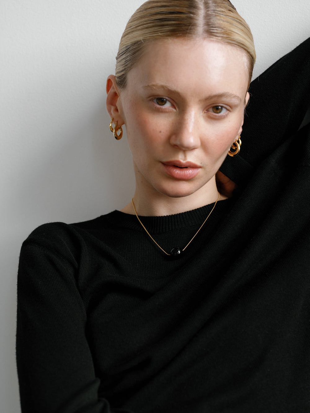 Loter Necklace Obsidian Gold