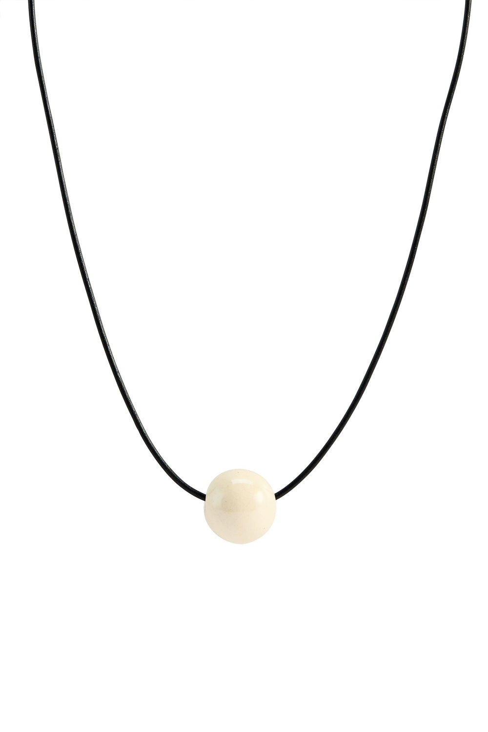 Loter Necklace Ecru