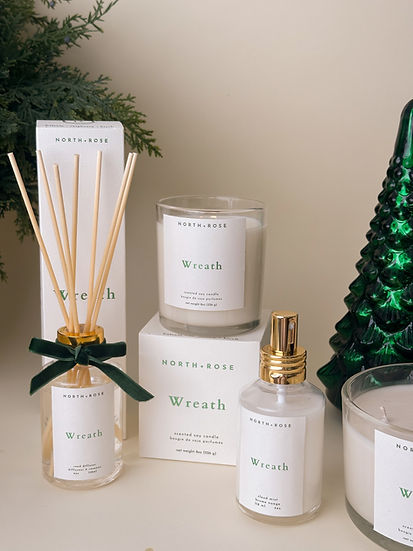 Wreath Holiday Candle