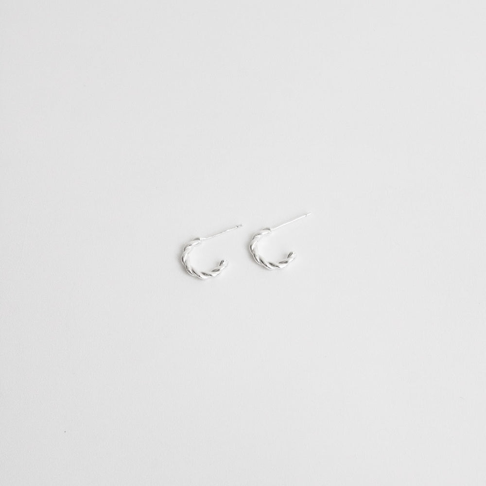 Tiny Twist Huggies Silver