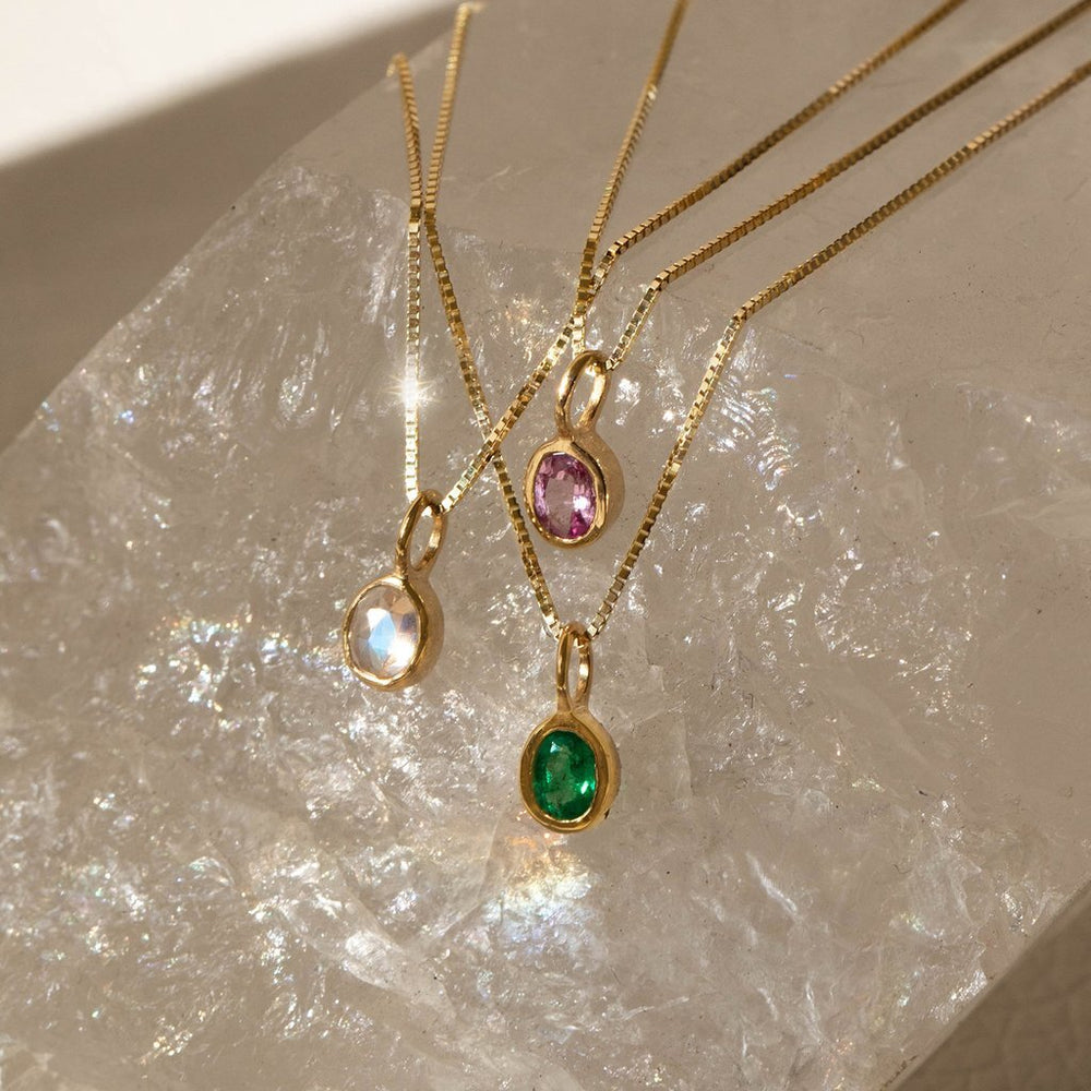 10K Petite Oval Necklaces