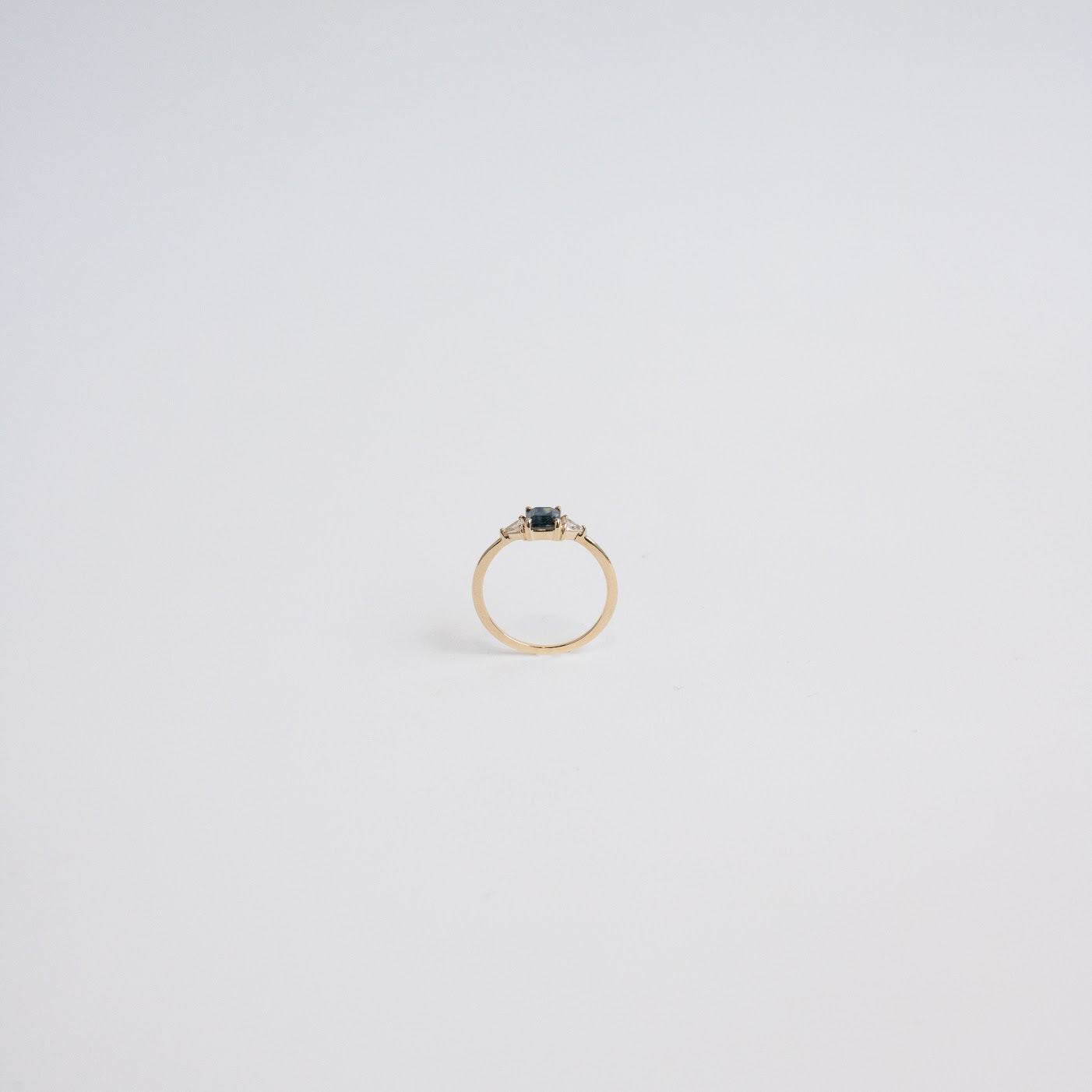 Icaria Ring Parti Sapphire